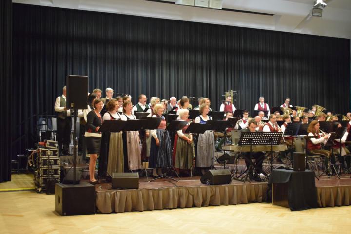 Blasmusik trifft Gesang